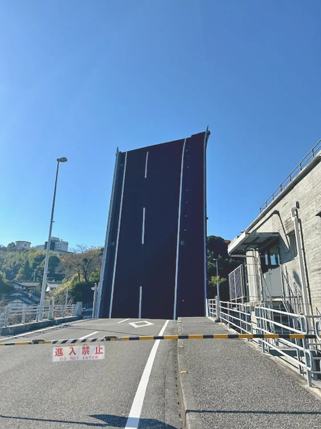 橋が跳ね上がる日常