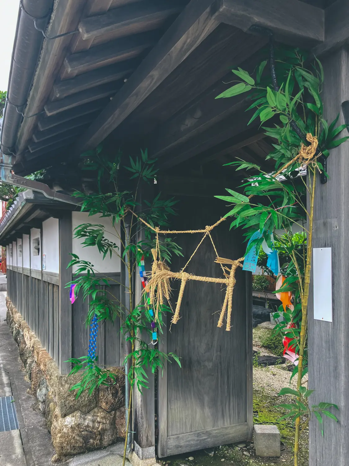飾りが独特