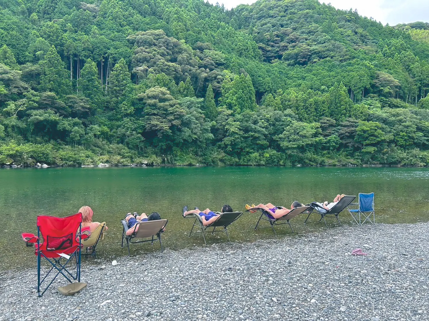 清流で「ととのう」